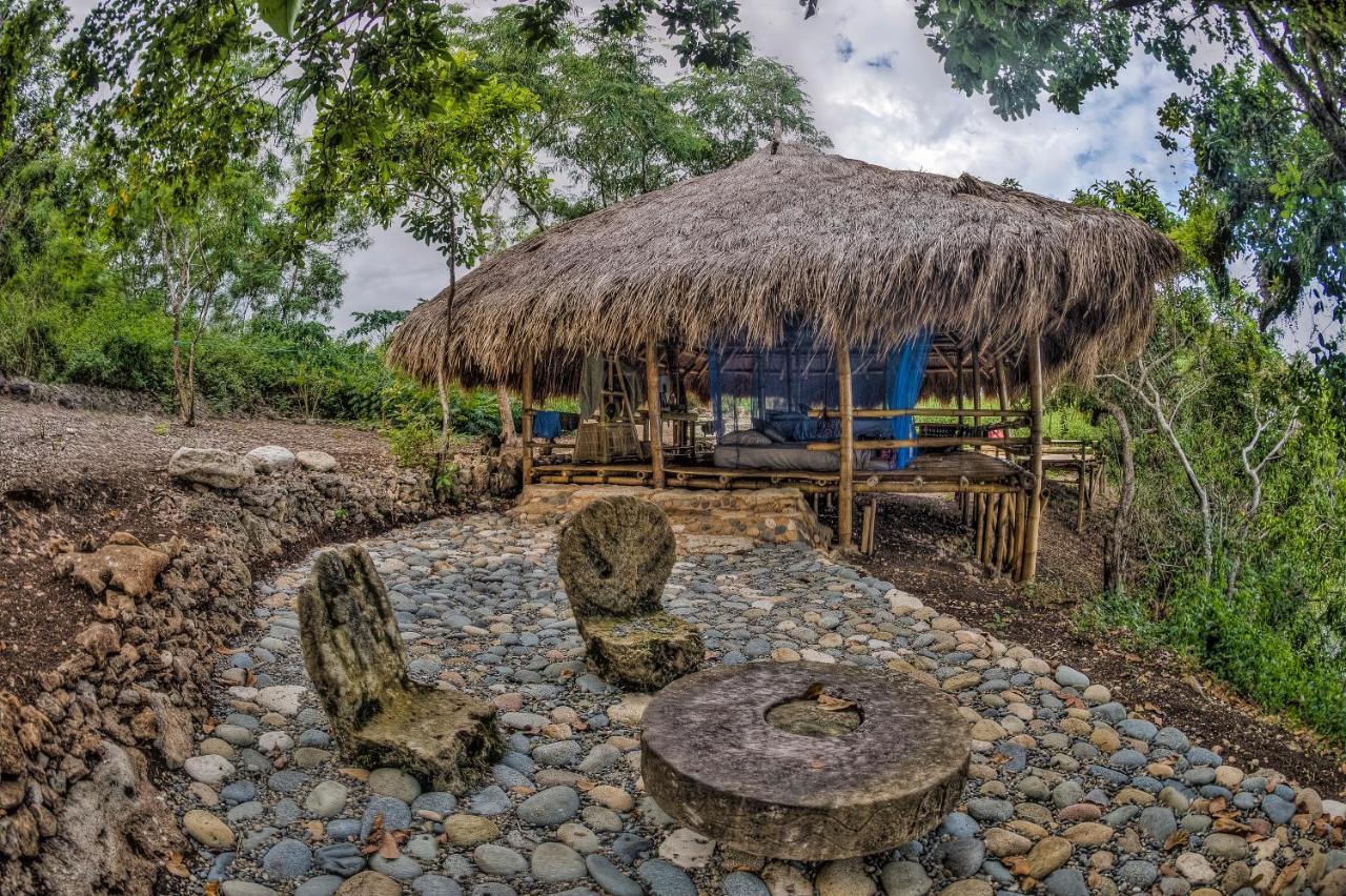 Ngalung Kalla Retreat وايكابوباك المظهر الخارجي الصورة